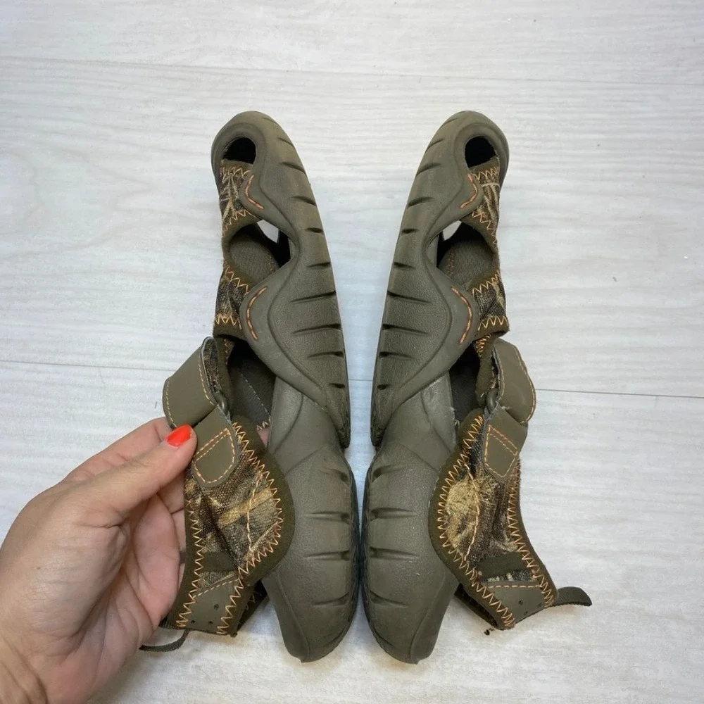 Crocs‎ Swiftwater Camo Sandals Mens 7 Green Brown Water Shoes 201152